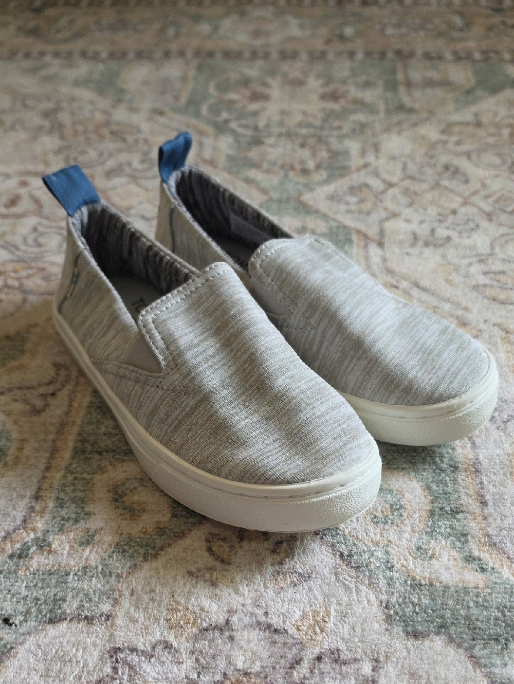 Tom's Sneakers